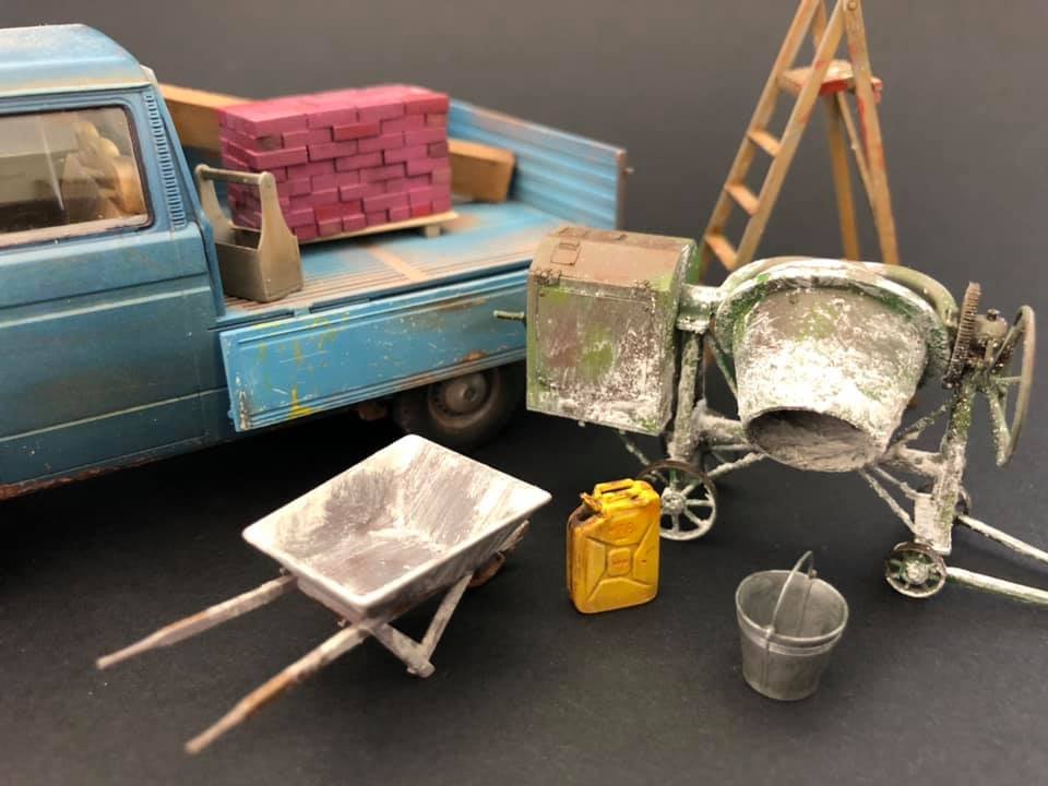 Aazon.co: ISSION ODELS Bright Blue IOP122 Plastics Paint Acrylic...